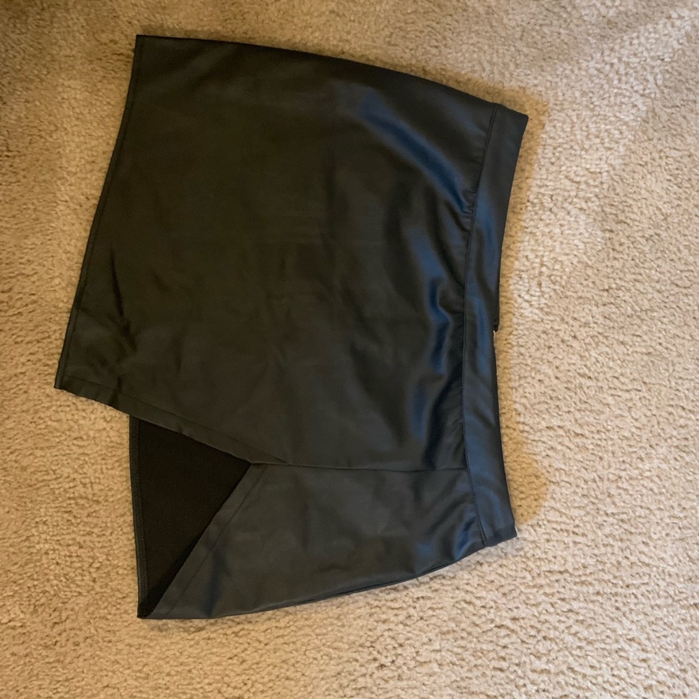Super cute pleather mini skirt